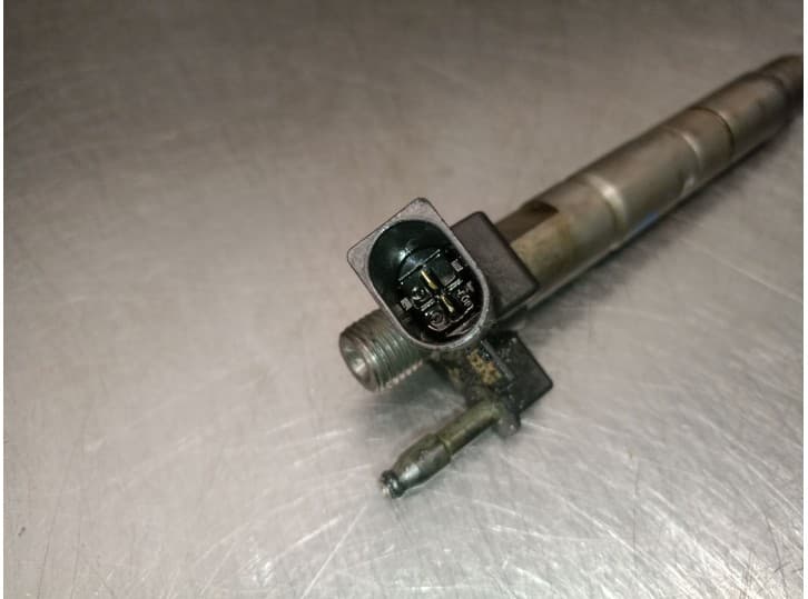 Recambio de inyector para bmw x3 (e83) 2.0 sd referencia OEM IAM 7797877 7797877 4