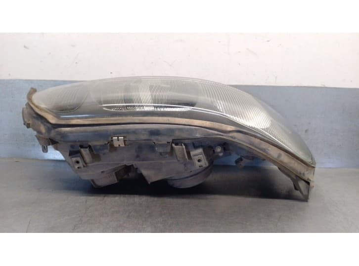 Recambio de faro derecho para volvo s60 i (384) d5 referencia OEM IAM 8693588 8693588 3