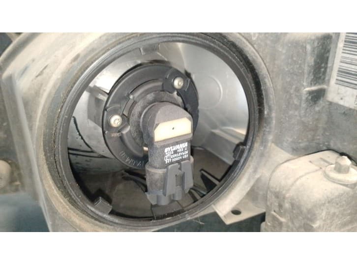 Recambio de faro derecho para volvo s60 i (384) d5 referencia OEM IAM 8693588 8693588 10