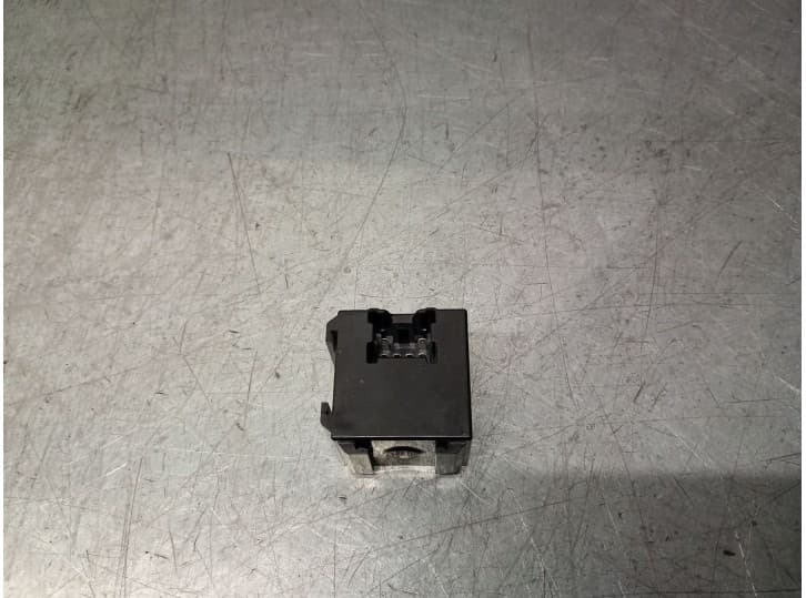 Recambio de rele para nissan micra v (k14) 0.9 ig-t referencia OEM IAM 25230AA010 3