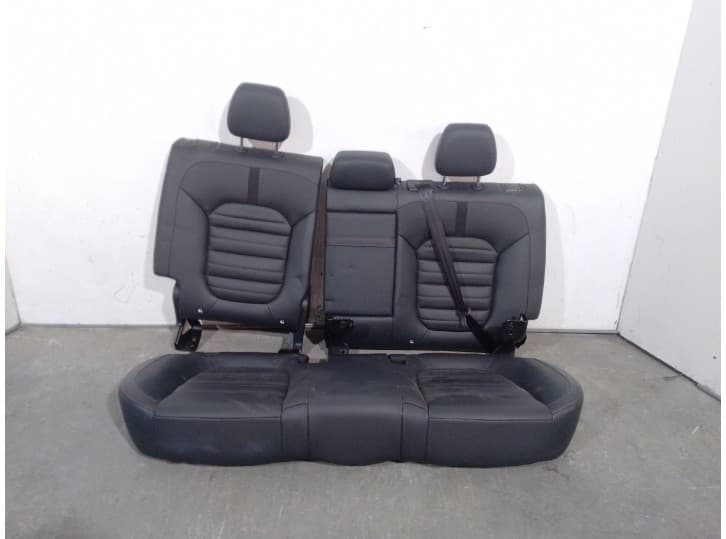 Recambio de asientos traseros para mg mg hs (as23) 1.5 t (sas23) referencia OEM IAM 15E4E