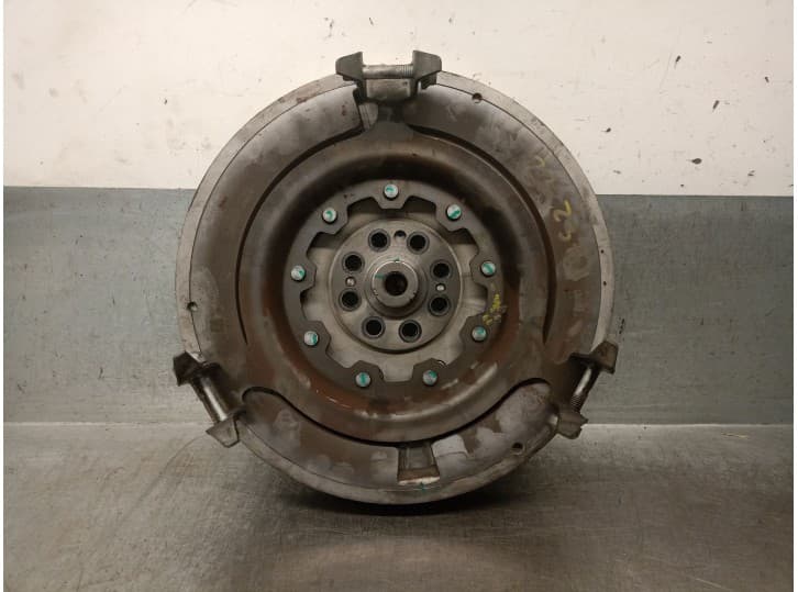 Recambio de volante motor para mg mg hs (as23) 1.5 t (sas23) referencia OEM IAM 15E4E 15E4E
