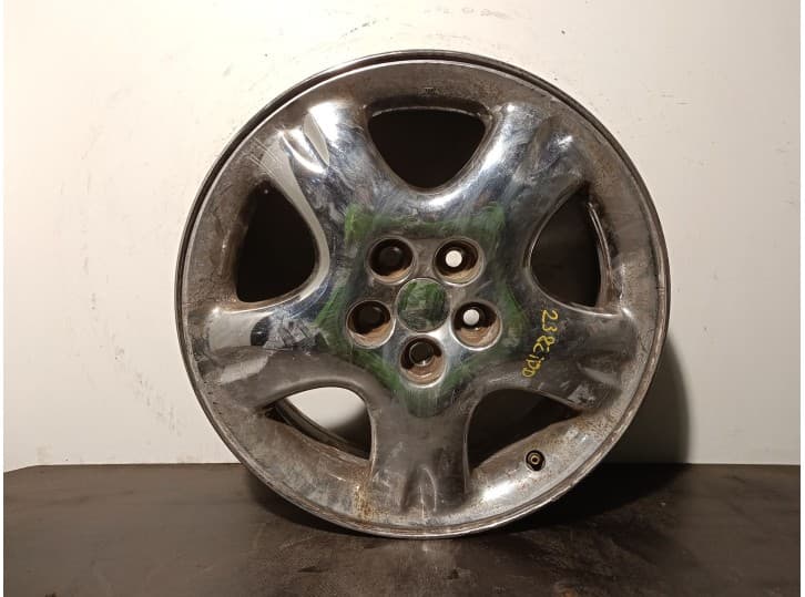 Recambio de llanta para chrysler sebring (jr) 2.0 referencia OEM IAM 5272910AA R16X6J-40
