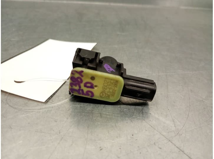 Recambio de sensor impacto para mazda 3 sedán (bm_, bn_) 2.2 d referencia OEM IAM GMC867UC1 2