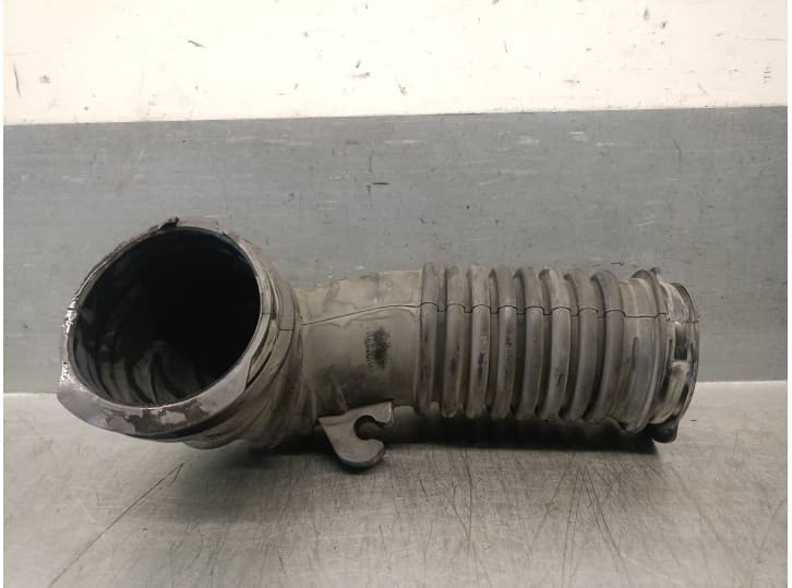 Recambio de tubo para mazda 3 sedán (bm_, bn_) 2.2 d referencia OEM IAM SH0113221 SH0113221 2