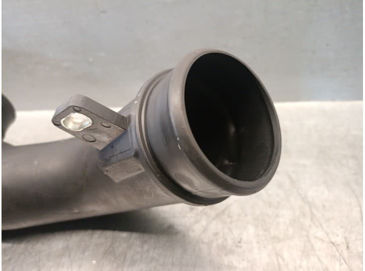 Recambio de tubo para mazda 3 sedán (bm_, bn_) 2.2 d referencia OEM IAM SH0113231 SH0113231 3