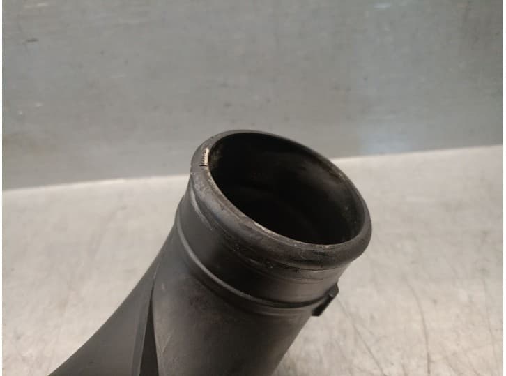 Recambio de tubo para mazda 3 sedán (bm_, bn_) 2.2 d referencia OEM IAM SH0113231 SH0113231 4
