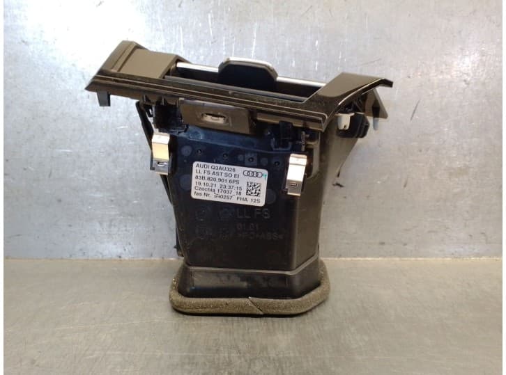 Recambio de aireador para audi q3 (f3b) 35 tdi referencia OEM IAM 83B820901 83B820901 3