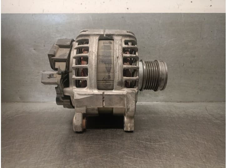 Recambio de alternador para audi q3 (f3b) 35 tdi referencia OEM IAM 05L903026N 05L903026N