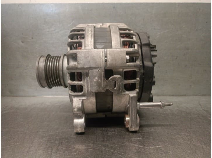 Recambio de alternador para audi q3 (f3b) 35 tdi referencia OEM IAM 05L903026N 05L903026N 3