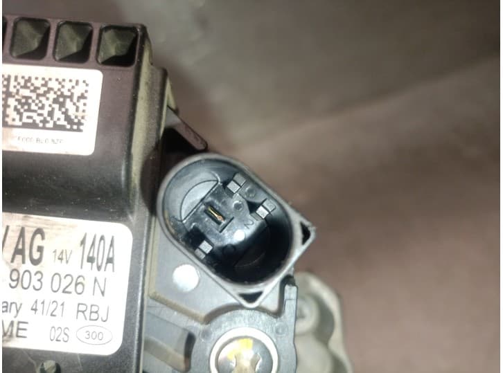 Recambio de alternador para audi q3 (f3b) 35 tdi referencia OEM IAM 05L903026N 05L903026N 6