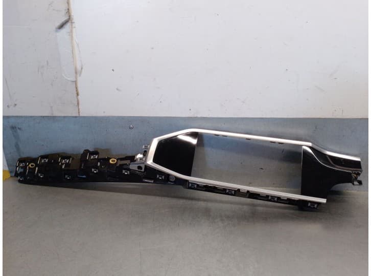 Recambio de moldura para audi q3 (f3b) 35 tdi referencia OEM IAM 83B853190A 83B853190A