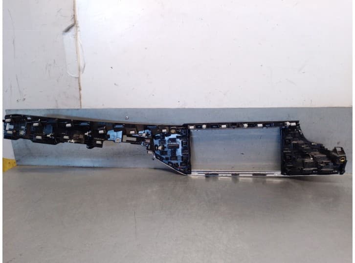 Recambio de moldura para audi q3 (f3b) 35 tdi referencia OEM IAM 83B853190A 83B853190A 2