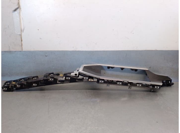 Recambio de moldura para audi q3 (f3b) 35 tdi referencia OEM IAM 83B853190A 83B853190A 4