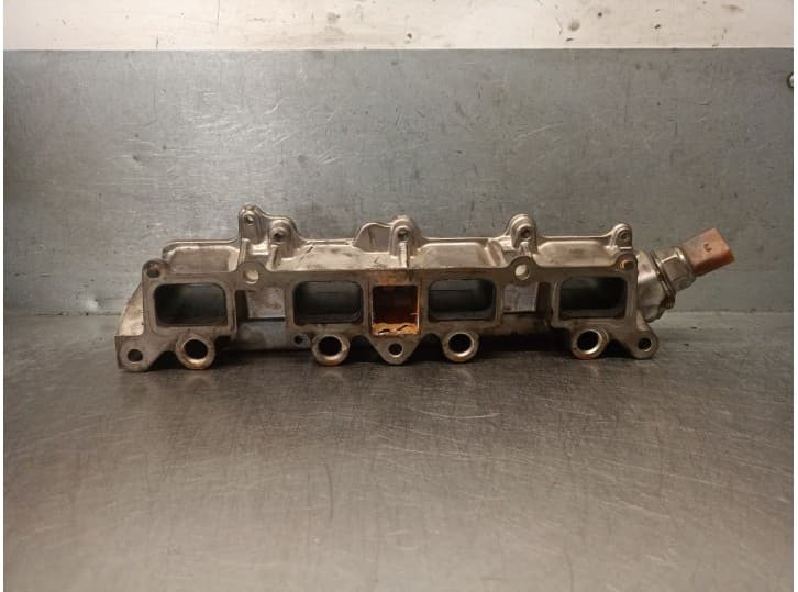 Recambio de rampa inyectora para seat leon (1p1) 1.4 tsi referencia OEM IAM CAX CAX 2