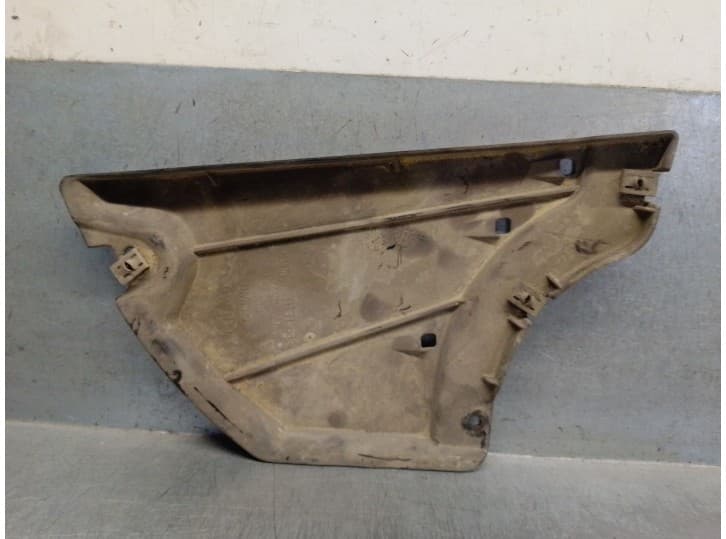 Recambio de cubrecarter para audi q3 (f3b) 35 tdi referencia OEM IAM 83A825220 83A825220 2