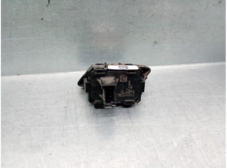 Recambio de interruptor para bmw x4 (f26) xdrive 35 d referencia OEM IAM 9352035 2
