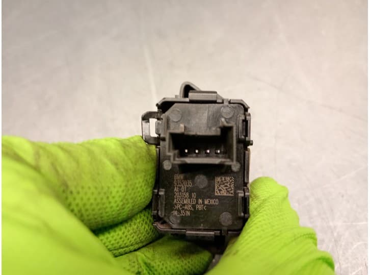 Recambio de interruptor para bmw x4 (f26) xdrive 35 d referencia OEM IAM 9352035 3
