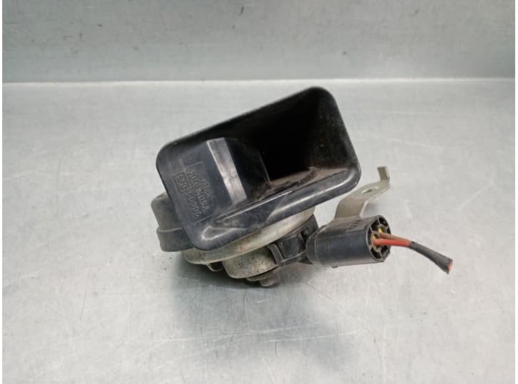 Recambio de claxon para bmw x4 (f26) xdrive 35 d referencia OEM IAM 7217702 61337217702 3