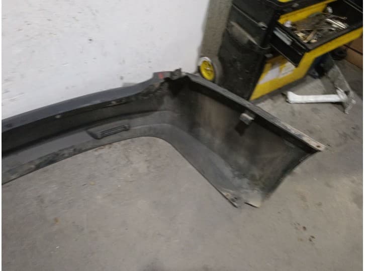 Recambio de paragolpes trasero para ssangyong rodius i 2.7 xdi referencia OEM IAM D27DT 9