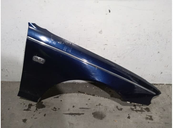 Recambio de aleta delantera derecha para rover 75 (rj) 2.0 cdti referencia OEM IAM 204D2