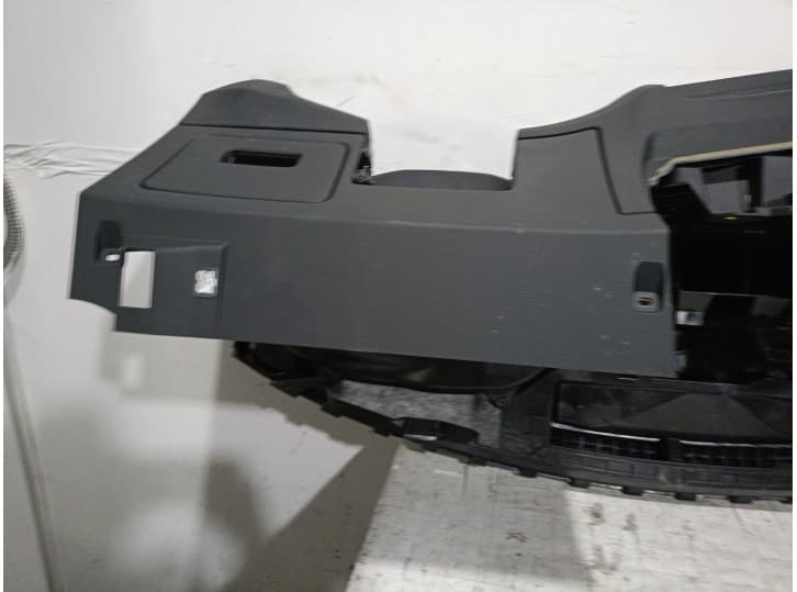 Recambio de salpicadero para audi q3 (f3b) 35 tdi referencia OEM IAM 83B857001 83B857001 7
