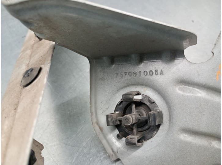 Recambio de guardabarros para bmw x4 (f26) xdrive 35 d referencia OEM IAM 757061005A 5