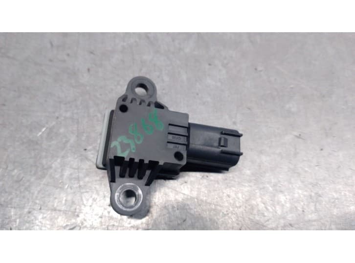 Recambio de sensor impacto para kia ev6 (cv) 77 referencia OEM IAM 95930O6000  681161000 2