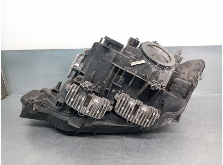 Recambio de faro derecho para bmw 3 (f30, f80) 318 d referencia OEM IAM 63117259524 7