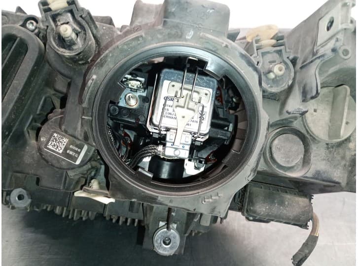 Recambio de faro derecho para bmw 3 (f30, f80) 318 d referencia OEM IAM 63117259524 8