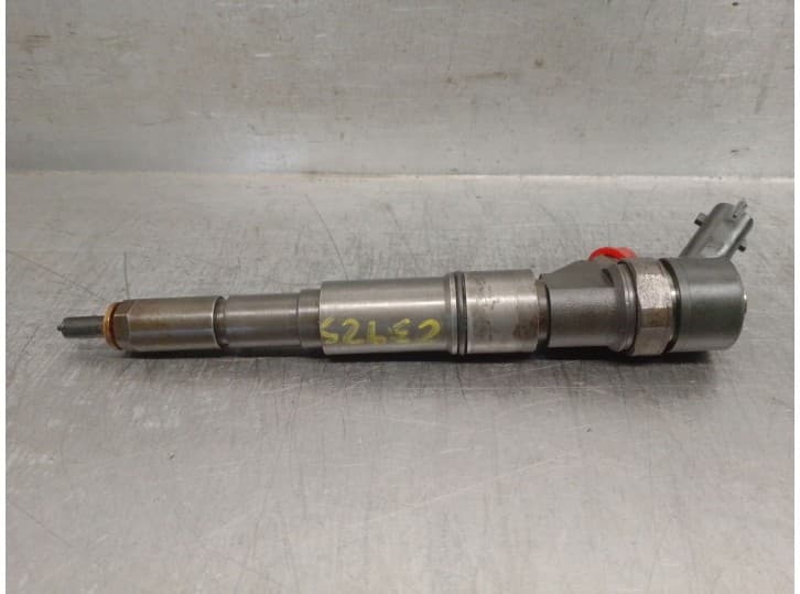 Recambio de inyector para bmw 5 (e39) 530 d referencia OEM IAM 7785984  0445110266