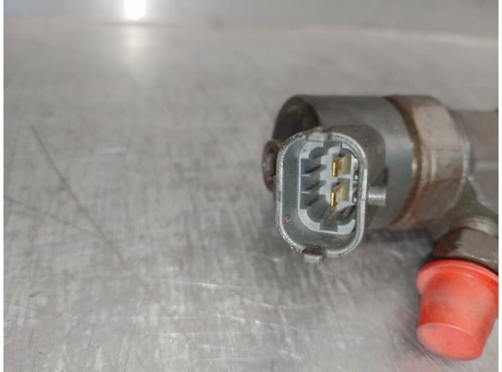 Recambio de inyector para bmw 5 (e39) 530 d referencia OEM IAM 7785984  0445110266 4
