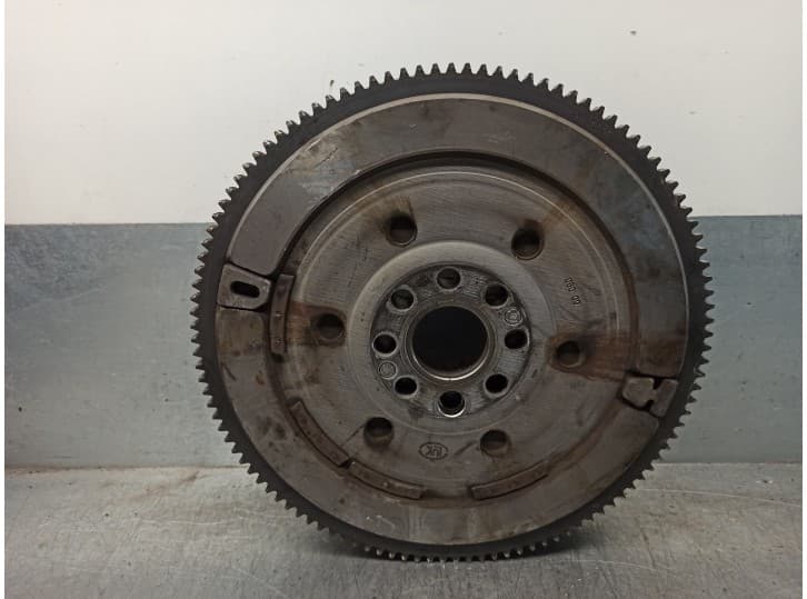 Recambio de volante motor para bmw 3 (e46) 316 i referencia OEM IAM 21211223711 2
