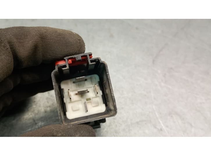Recambio de rele para chrysler voyager (rg) crd cat referencia OEM IAM 04707900AA 3