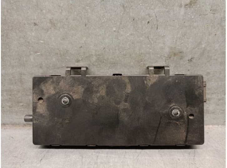 Recambio de antena para bmw x1 (e84) xdrive 18 d referencia OEM IAM 9168335 50110051 2