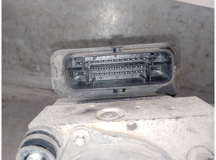 Recambio de abs para dacia sandero ii (b8_) 1.2 referencia OEM IAM 476605492R 476606853R 2