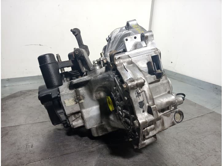 Recambio de caja cambios para mazda 6 hatchback (gg) 1.8 referencia OEM IAM  GC0117150A 2
