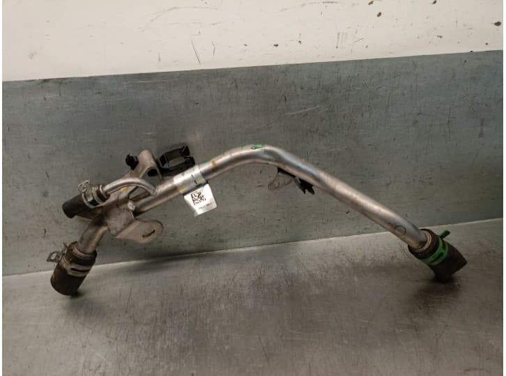 Recambio de tubo para dacia sandero iii 1.0 tce 90 referencia OEM IAM 210453796R