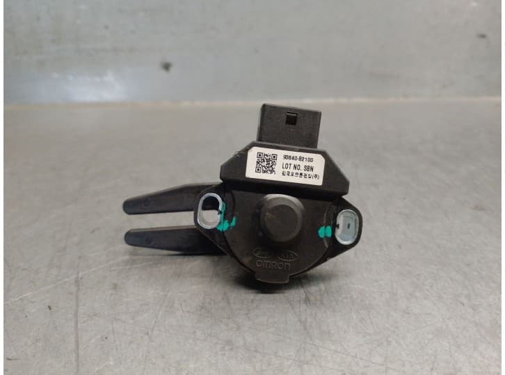 Recambio de sensor para hyundai bayon (bc3) 1.2 mpi referencia OEM IAM 93840B2100