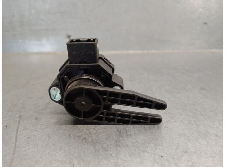 Recambio de sensor para hyundai bayon (bc3) 1.2 mpi referencia OEM IAM 93840B2100 2