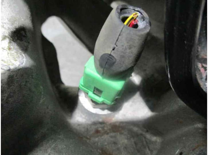 Recambio de colector admision para kia pride station wagon 1.3 referencia OEM IAM 9