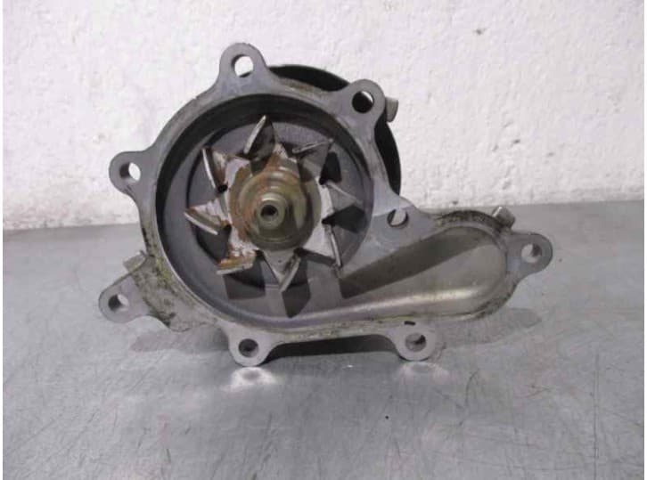 Recambio de bomba agua para nissan pick up (d22) 2.5 di referencia OEM IAM 21010EB70A 3