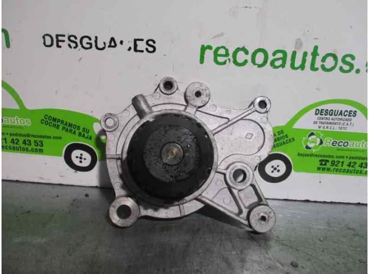 Recambio de bomba agua para hyundai getz (tb) 1.5 crdi referencia OEM IAM