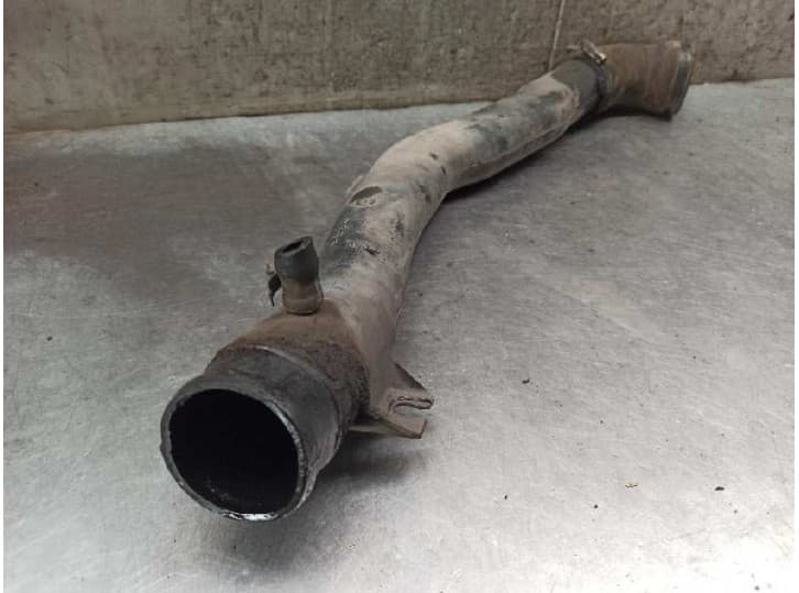 Recambio de tubo para nissan trade furgoneta 100 referencia OEM IAM 16575G4803 3
