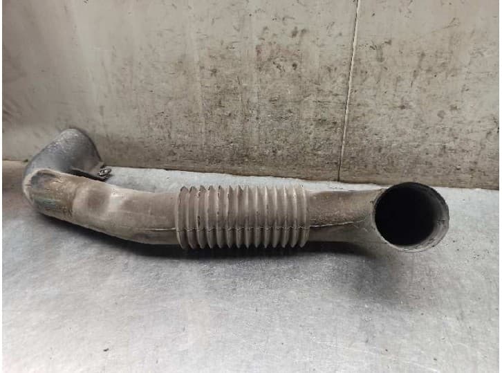 Recambio de tubo para nissan trade furgoneta 100 referencia OEM IAM 3474411 4