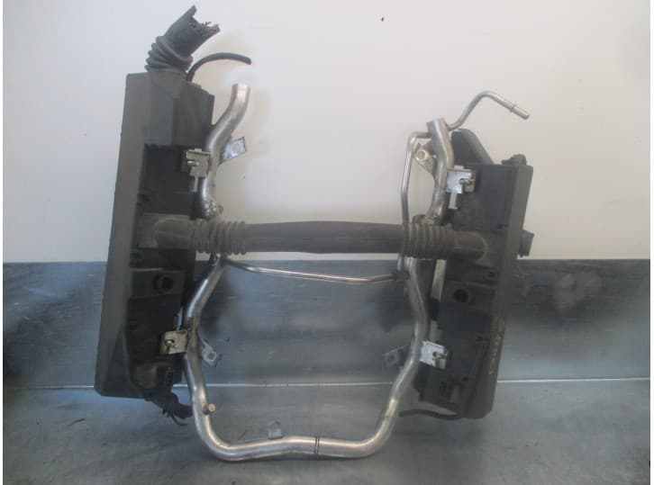 Recambio de rampa inyectora para bmw x5 (e53) 4.4 i referencia OEM IAM 13531437443