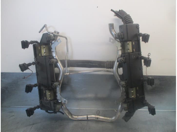 Recambio de rampa inyectora para bmw x5 (e53) 4.4 i referencia OEM IAM 13531437443 2