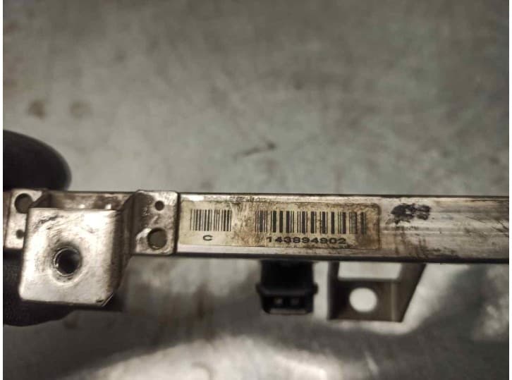 Recambio de rampa inyectora para bmw 5 (e39) 520 i referencia OEM IAM 1437442 4