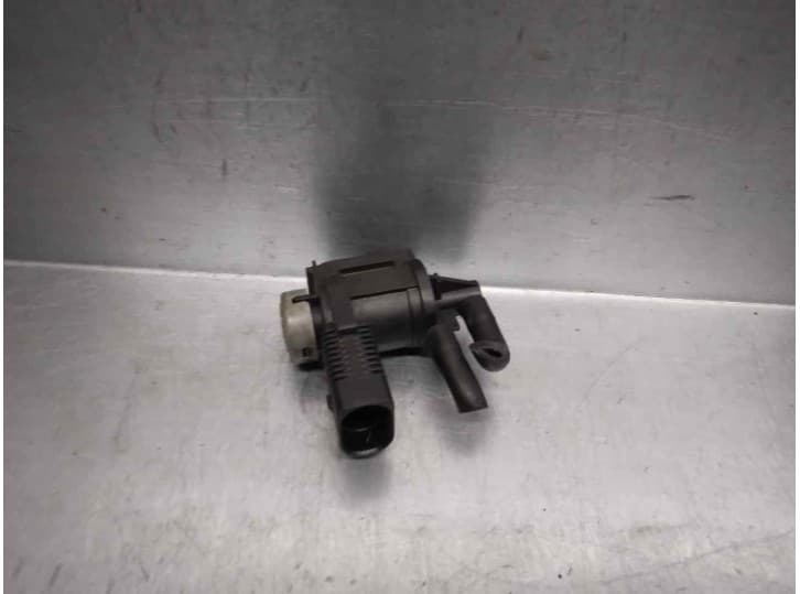 Recambio de electrovalvula vacio para audi a3 (8l1) 1.9 tdi referencia OEM IAM 1J0906283C 2