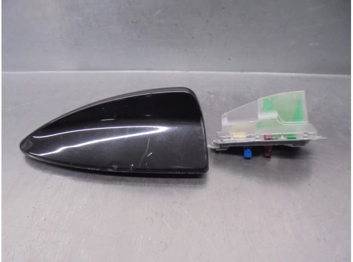 Recambio de antena para bmw x3 (f25) xdrive 20 d referencia OEM IAM 6982665 9226895